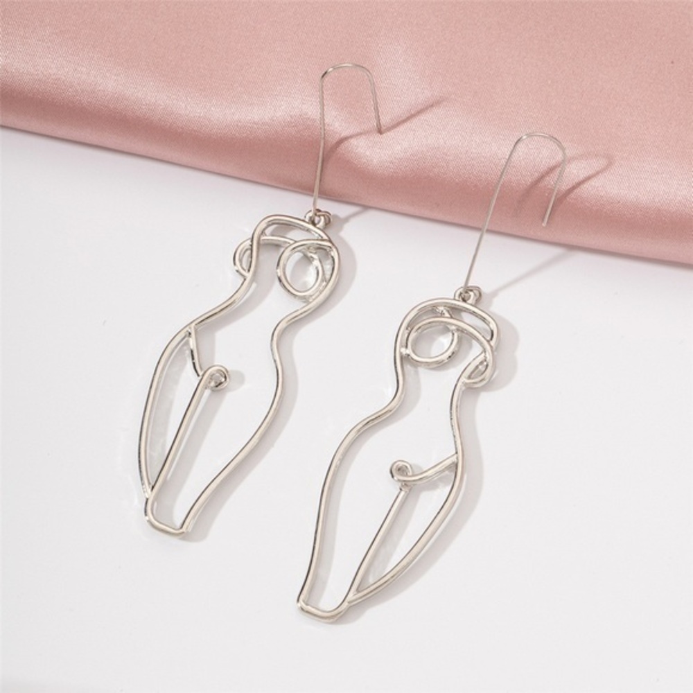 3/$30 š¤ Abstract Human Body Earrings
